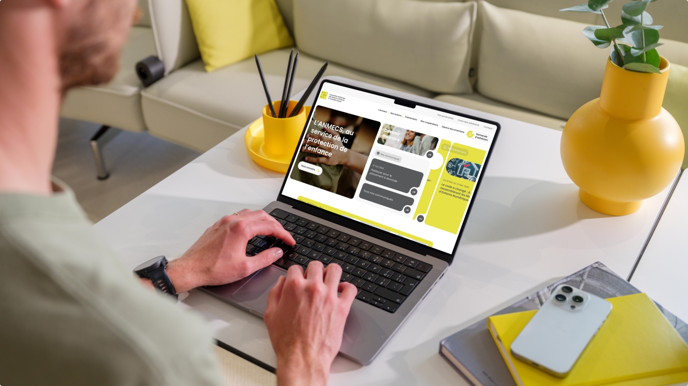 Mockuuups Macbook Pro 14 Mockup On Modern Home Office Desk